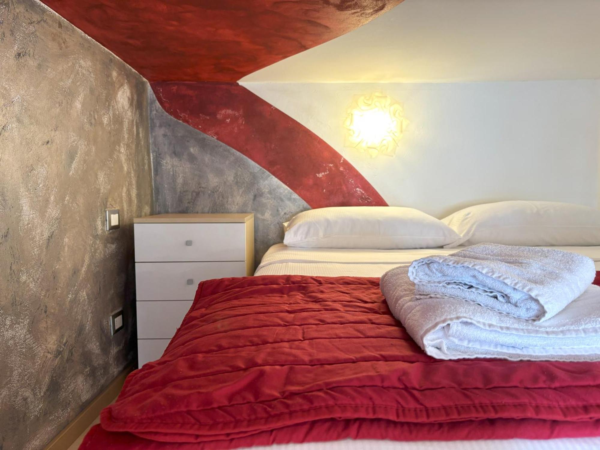 Ferienwohnung Red Velvet Triest Exterior foto